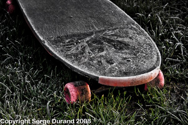 skateboard 18-55mm 55mm f-9 1-30sec ISO-320 photo d'un skate board en hiver