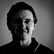 Serge pied black portrait Serge Durand